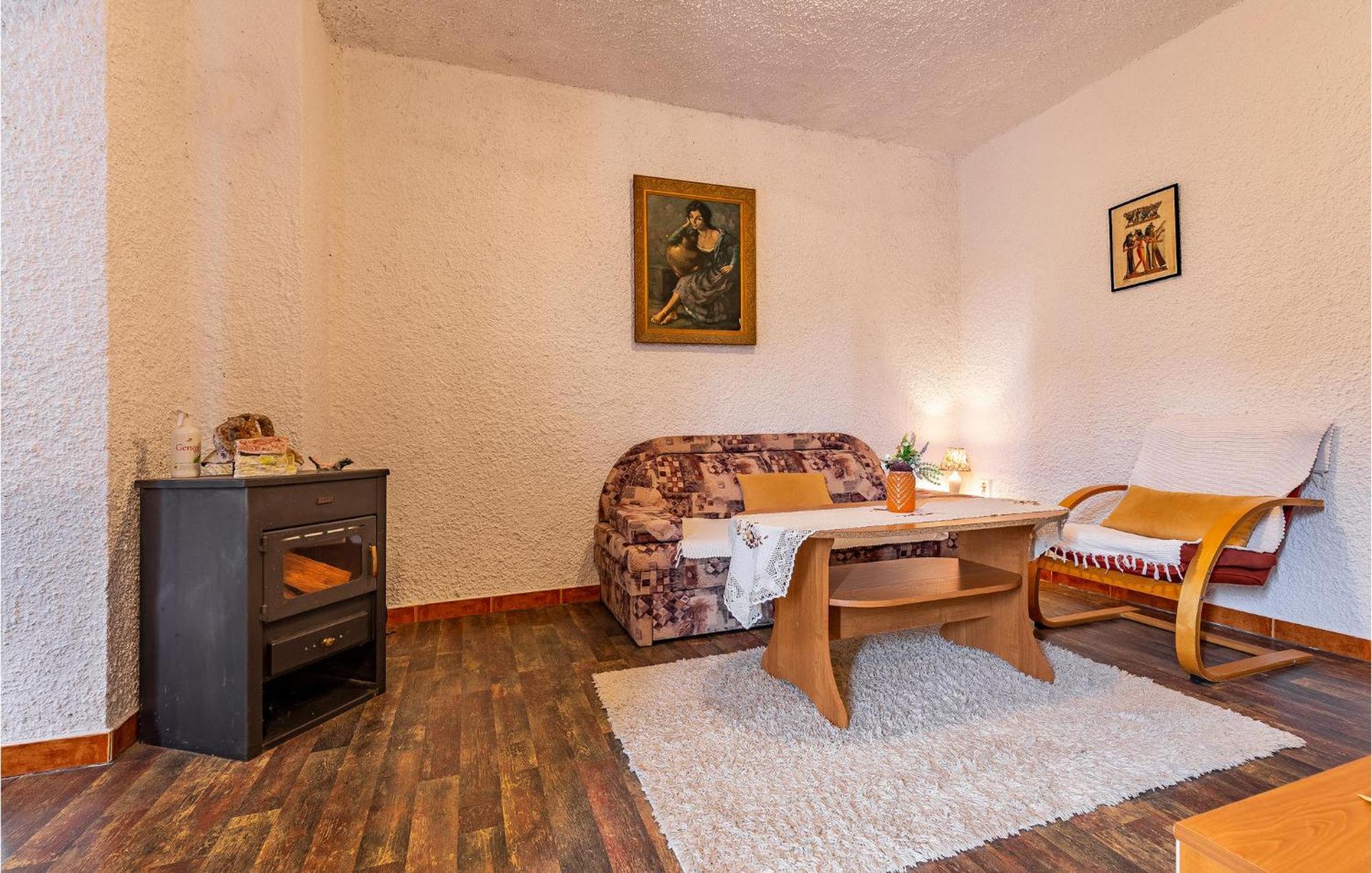 Lovely Apartment In Premantura With Wifi 외부 사진