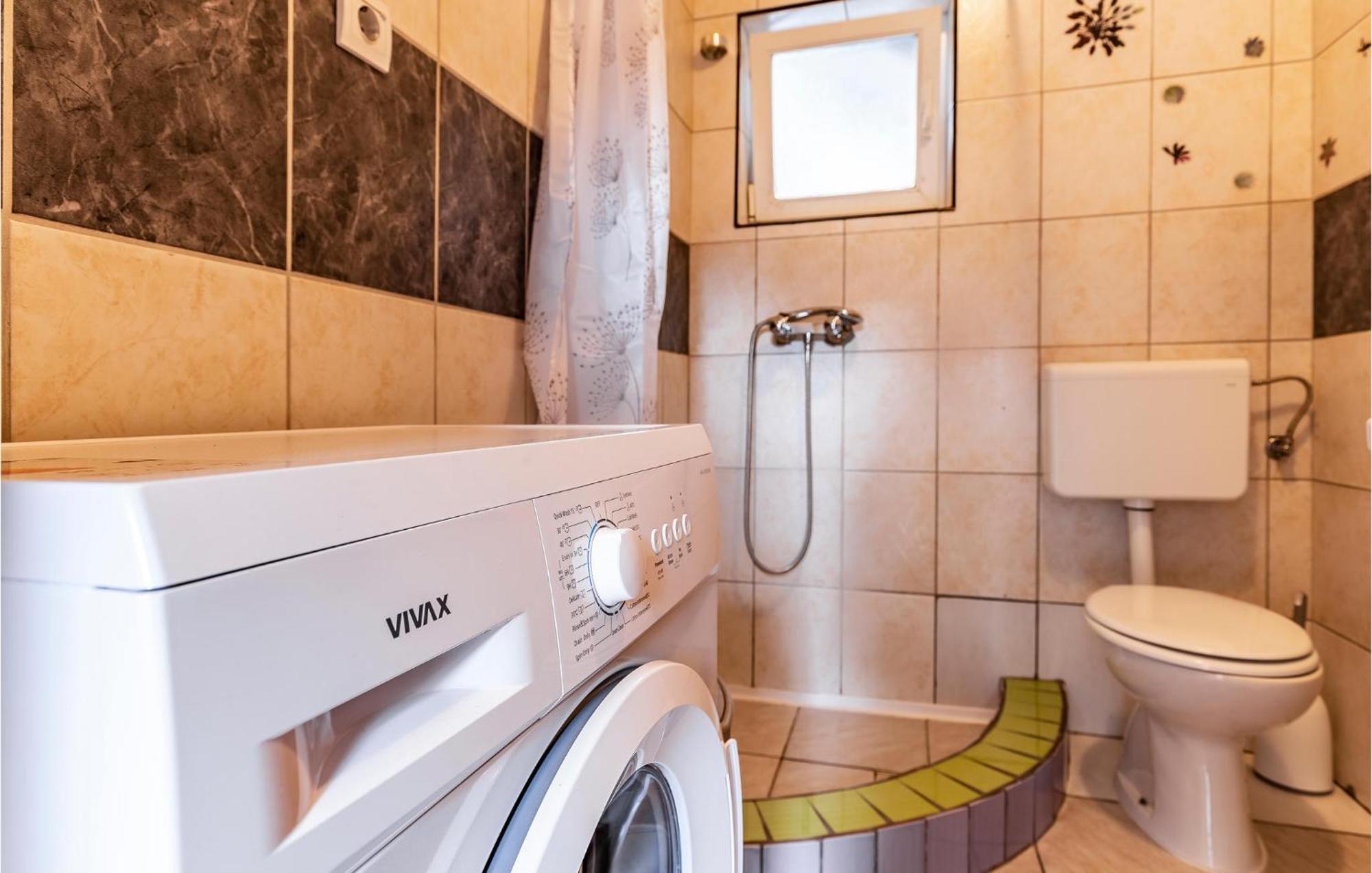 Lovely Apartment In Premantura With Wifi 외부 사진